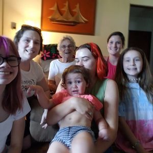 Meet your Posher, Joy